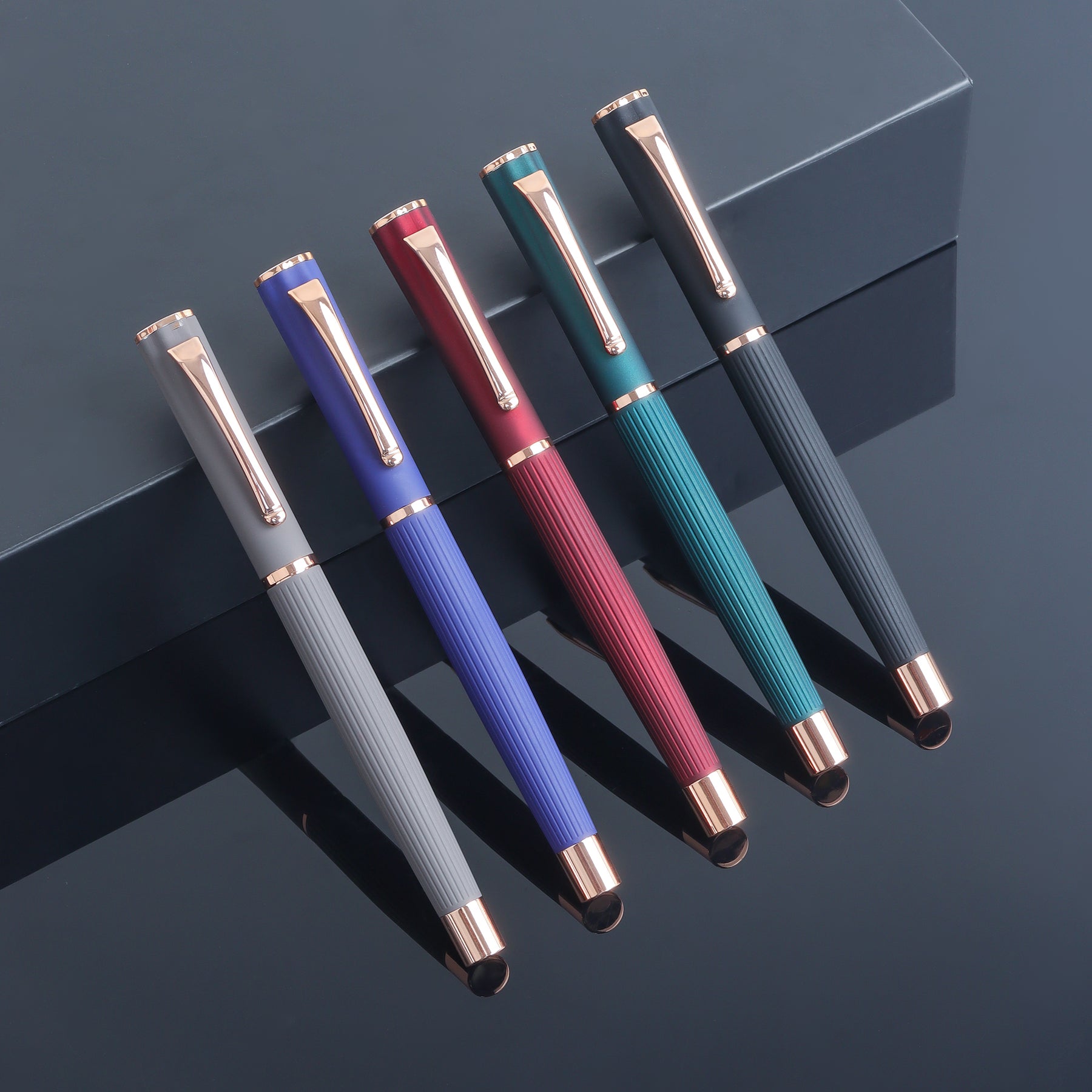 Lady Gift Pen With Box Set New Arrival For Women Customized Wholesale Custom Color Logo Office Writing Metal Roller Ball Pen